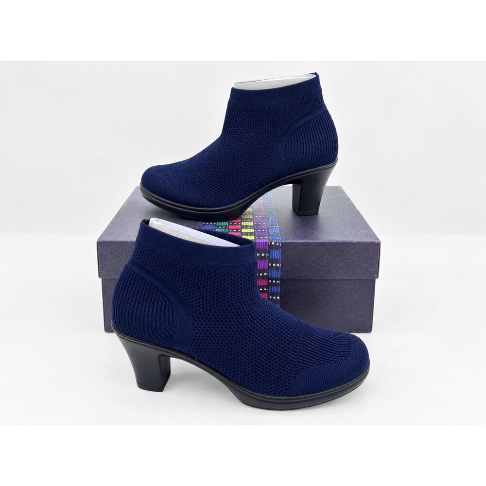 Bernie Mev Doll Navy Slip-On Shoes Women’s 7.5–8 Comfort Work